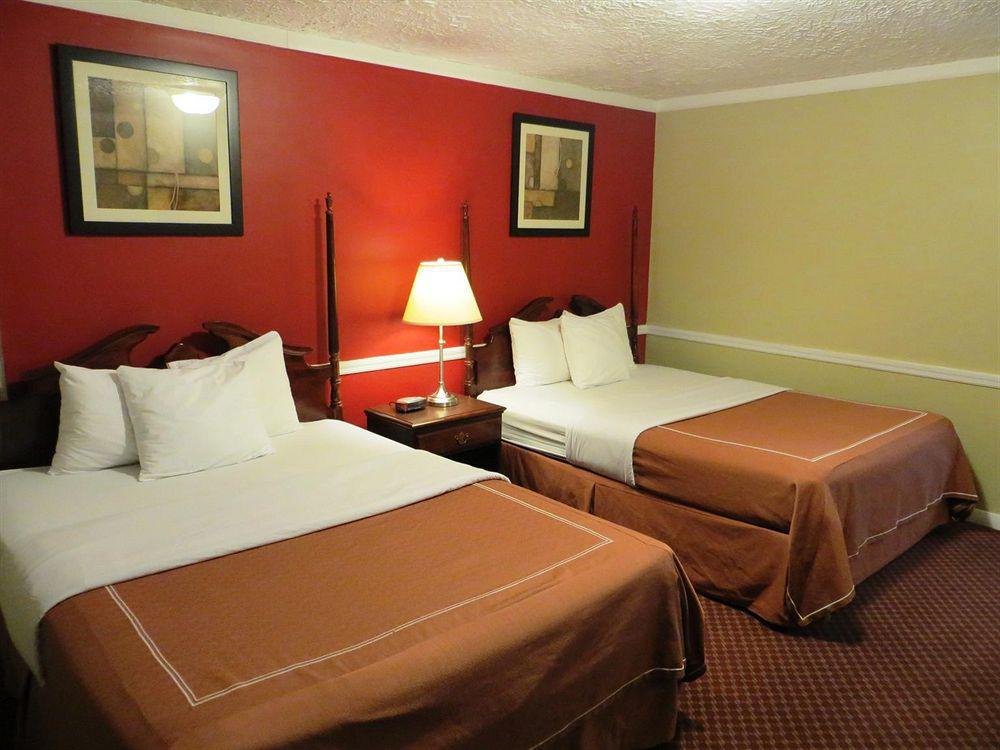 Village Haven Inn & Extended Stay Clarence Exterior photo