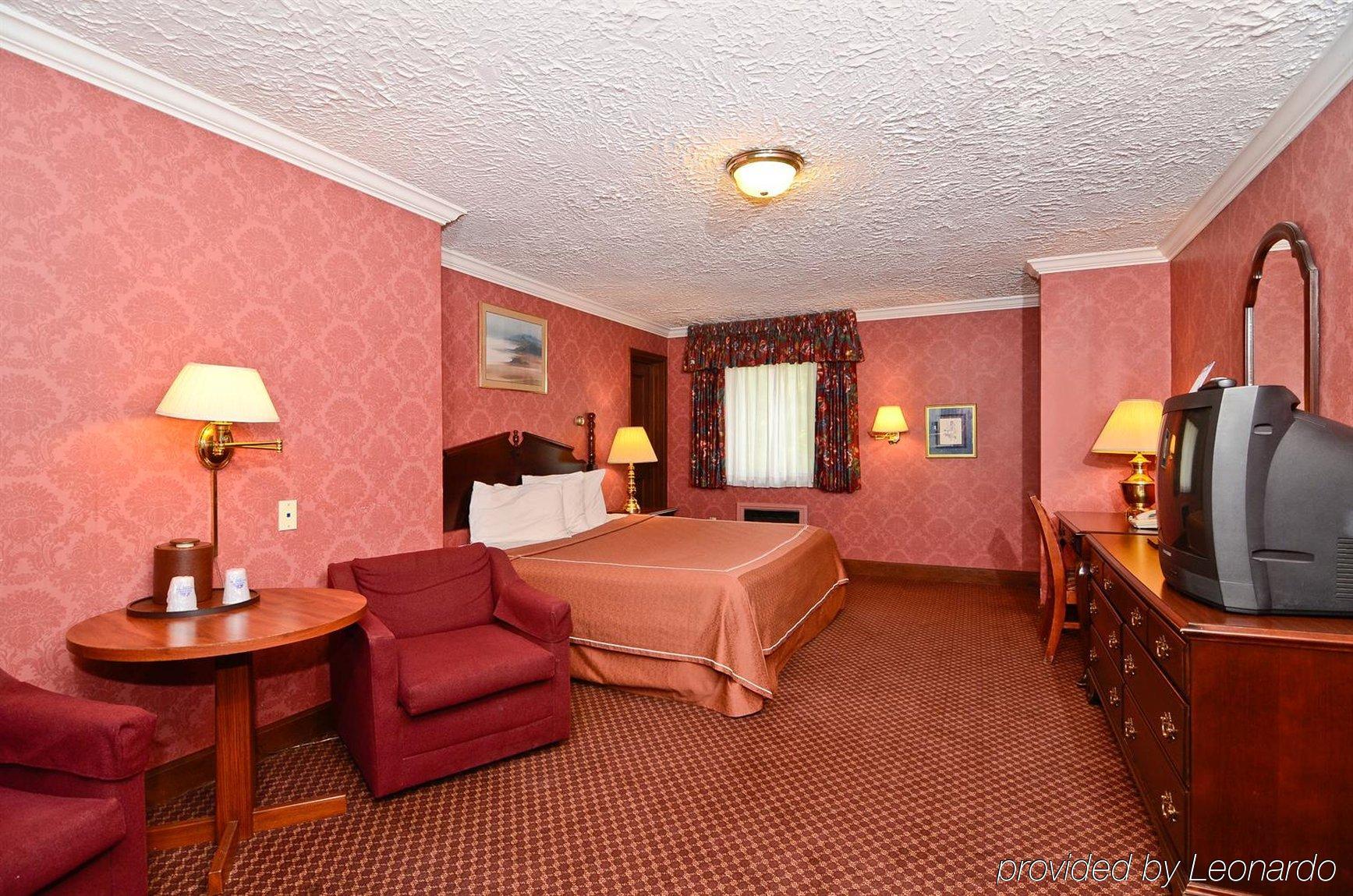 Village Haven Inn & Extended Stay Clarence Exterior photo