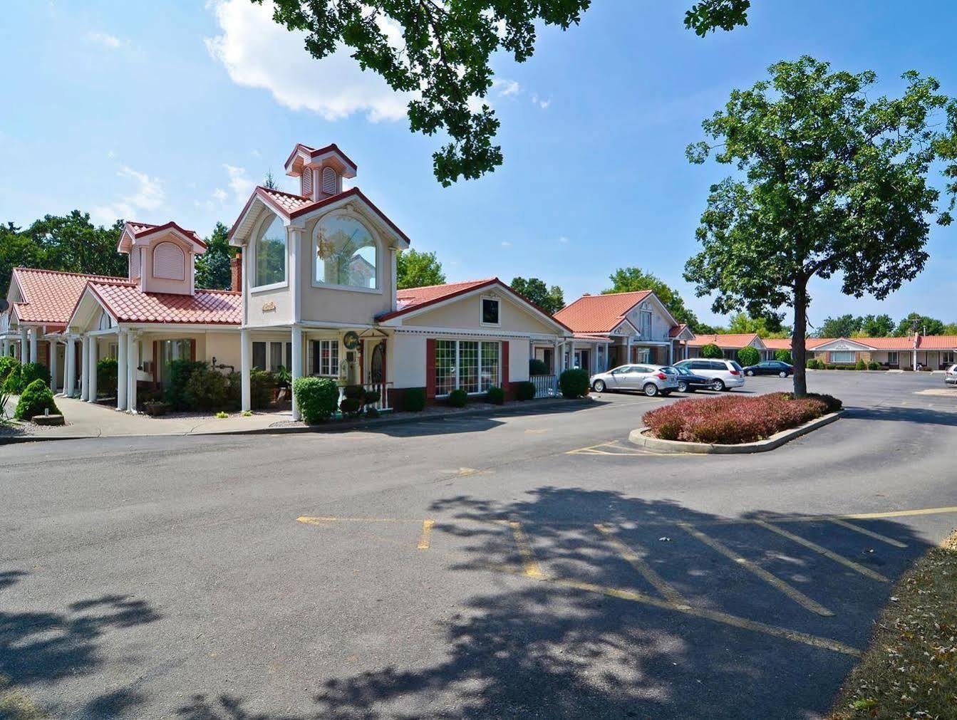 Village Haven Inn & Extended Stay Clarence Exterior photo