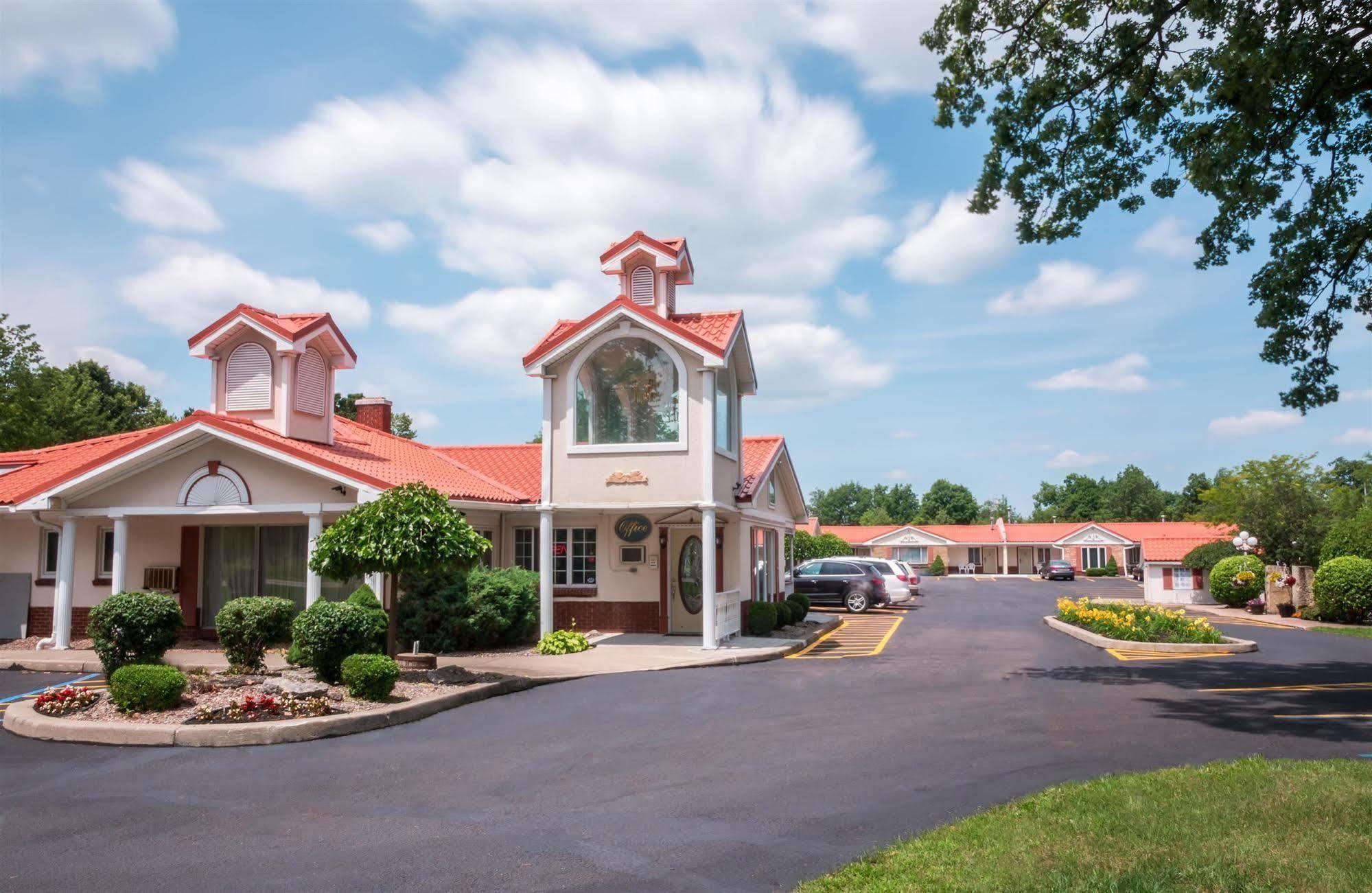 Village Haven Inn & Extended Stay Clarence Exterior photo