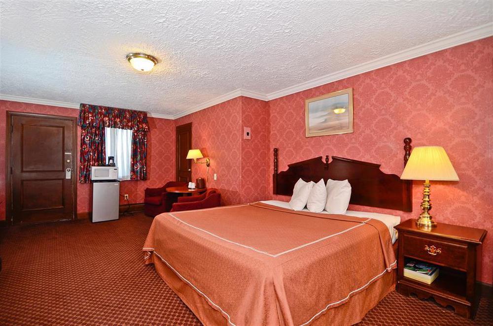 Village Haven Inn & Extended Stay Clarence Room photo